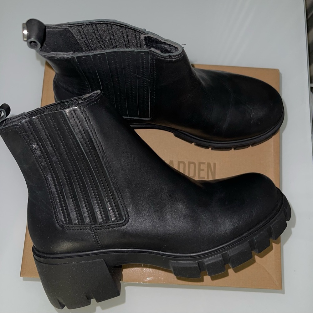 NEW $110 Steve Madden Black Leather Boots 9